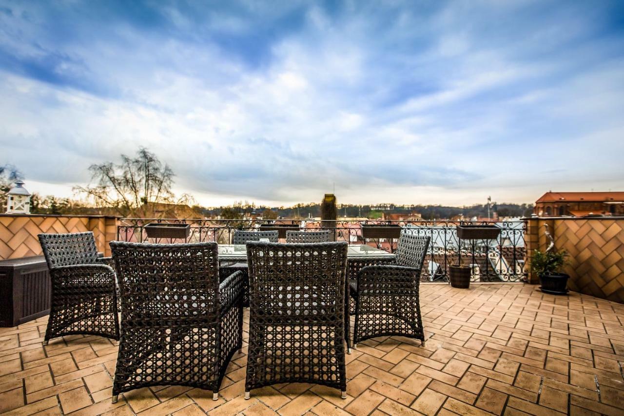 Apartment With A Terrace Over The Old Town Two Bedrooms Kaunas Bagian luar foto